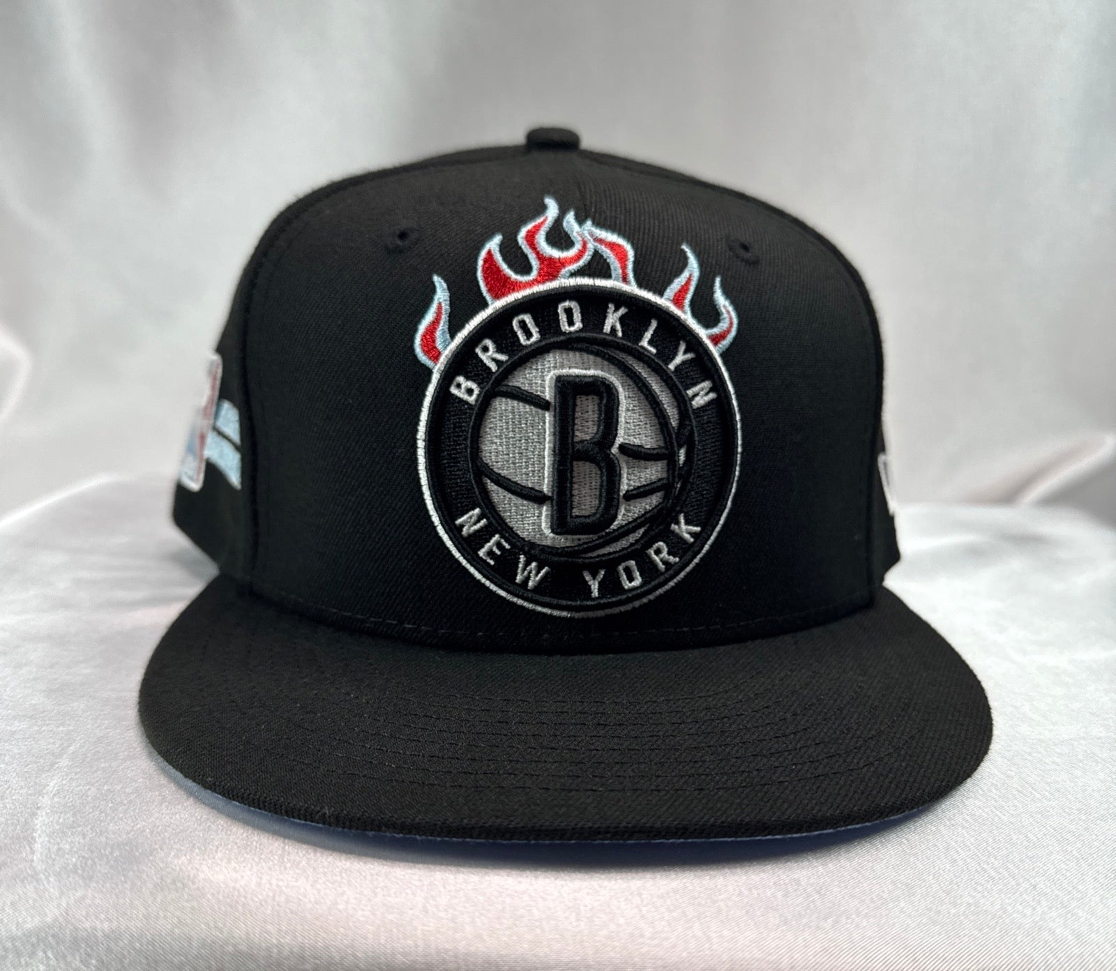 New Era 59FIFTY Brooklyn Nets Fitted 7 3/8 - ExclusiveCrowns