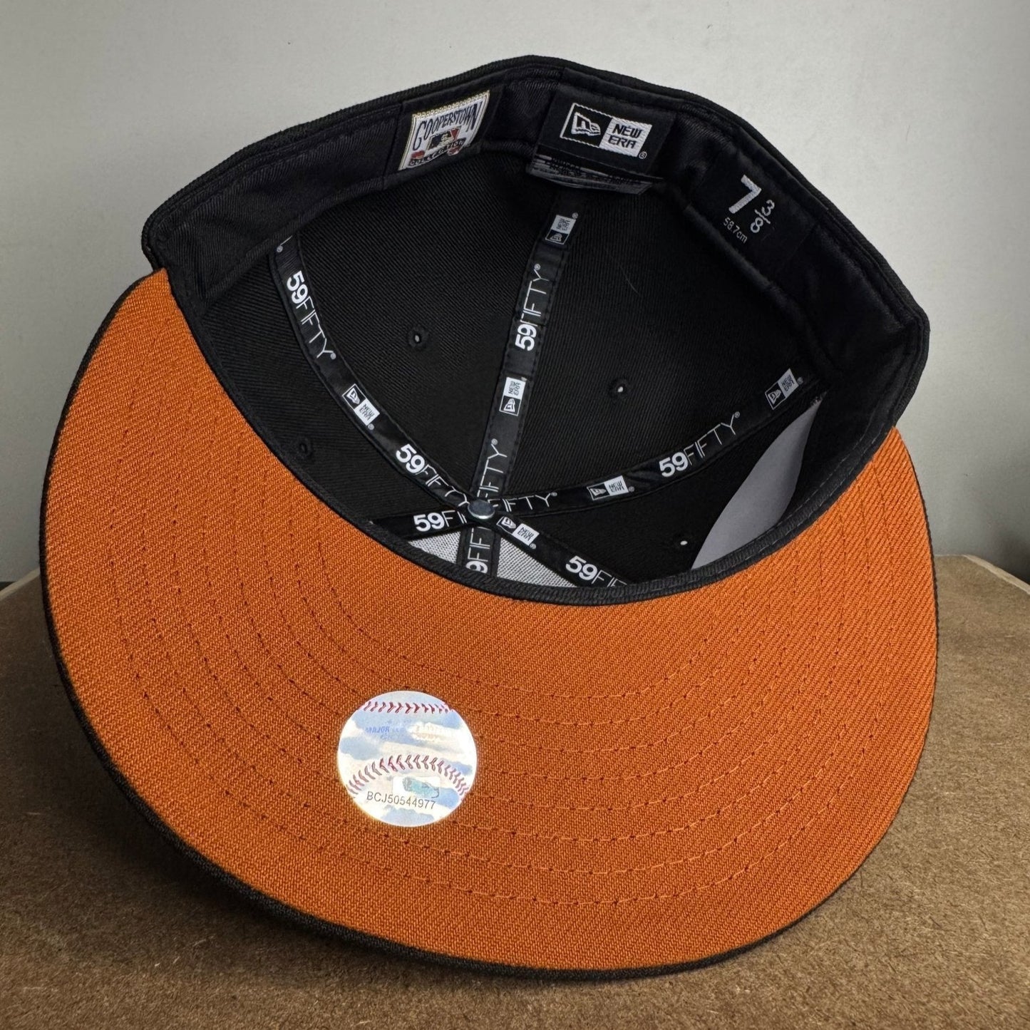 New Era 59FIFTY Cleveland Indians Fitted 7 3/8 - ExclusiveCrowns