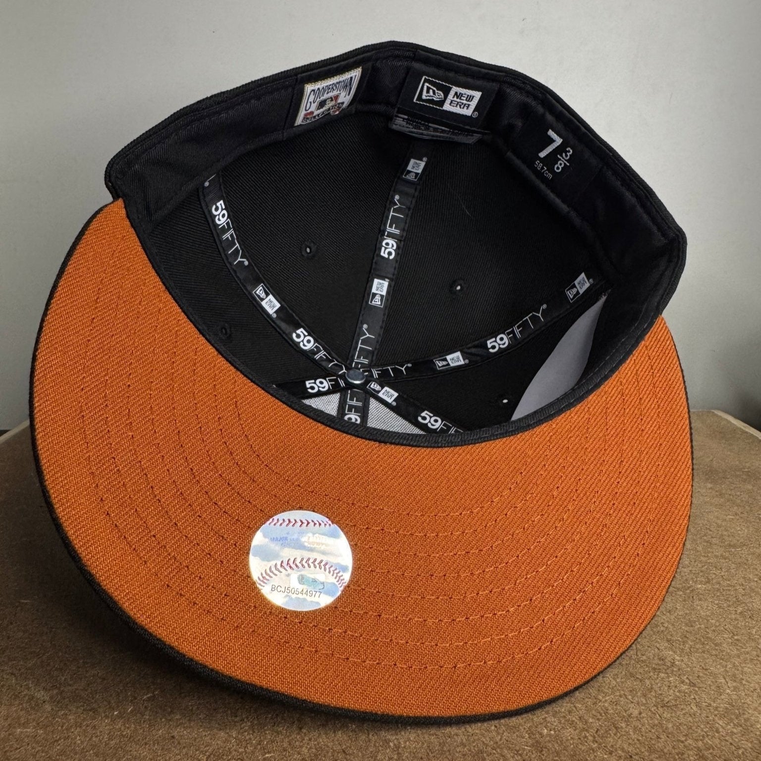 New Era 59FIFTY Cleveland Indians Fitted 7 3/8 - ExclusiveCrowns