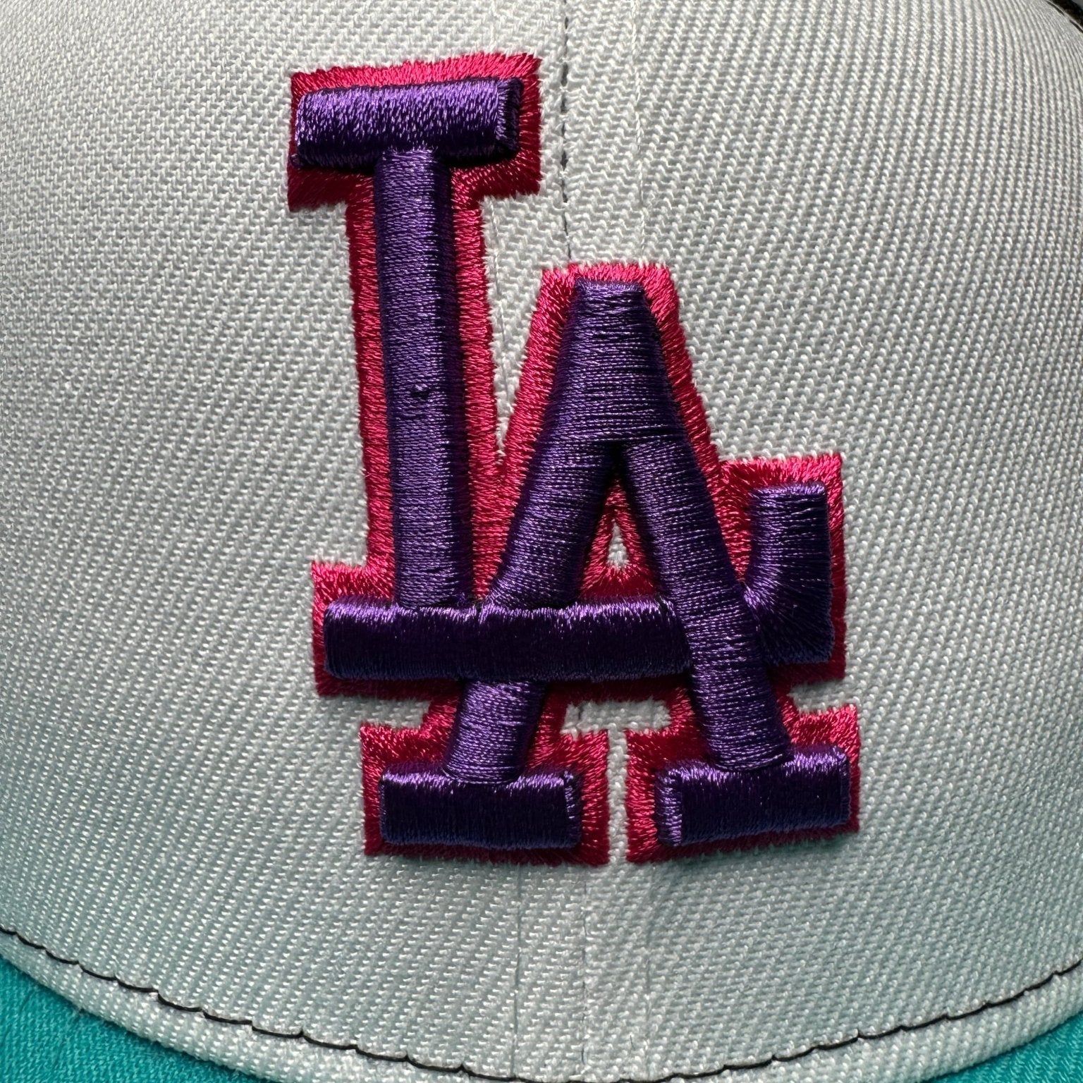 New Era 59FIFTY Los Angeles Dodgers Fitted 7 3/8 - ExclusiveCrowns