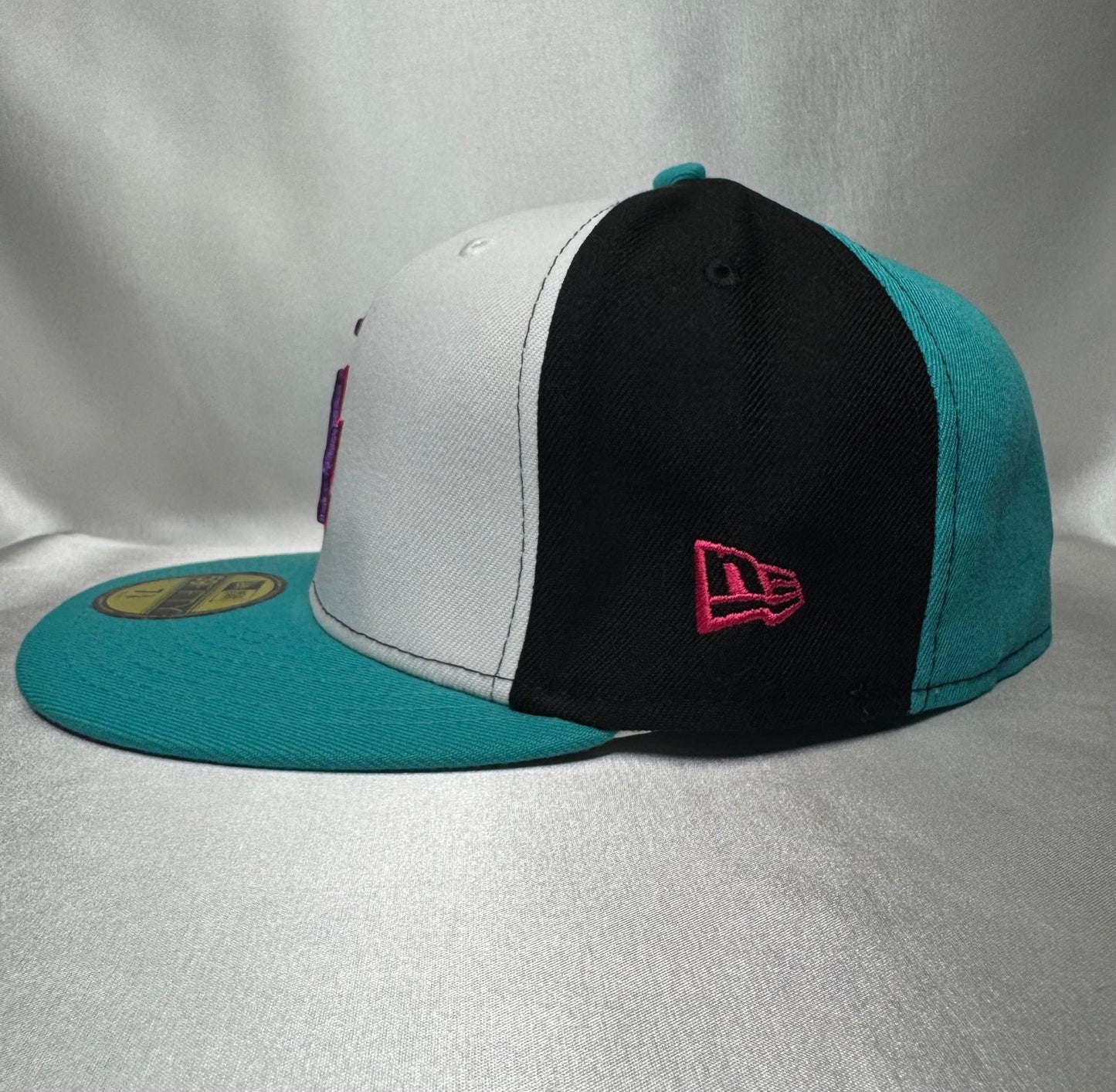 New Era 59FIFTY Los Angeles Dodgers Fitted 7 3/8 - ExclusiveCrowns