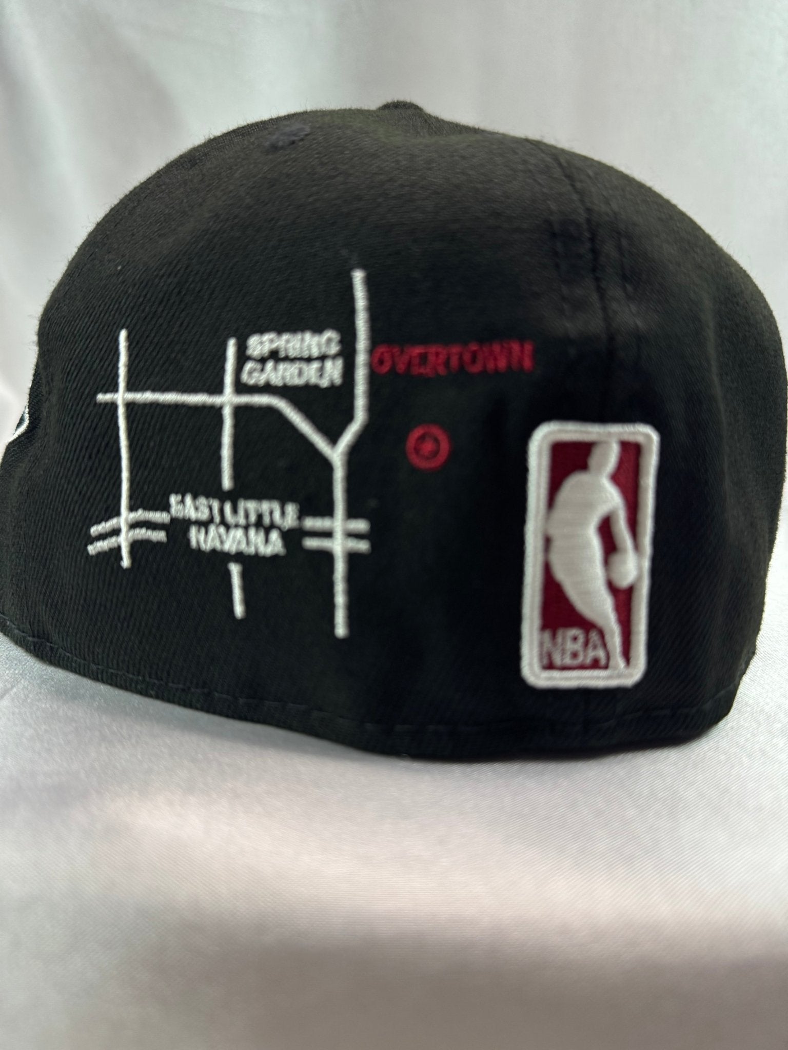 New Era 59FIFTY Miami Heat Fitted 7 3/8 - ExclusiveCrowns