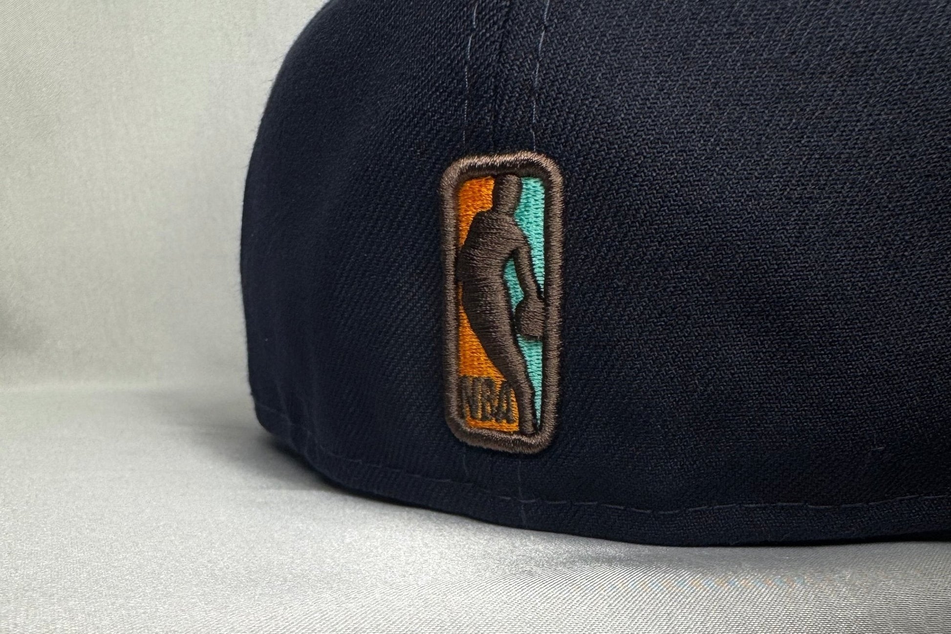 New Era 59FIFTY Miami Heat Fitted 7 3/8 - ExclusiveCrowns