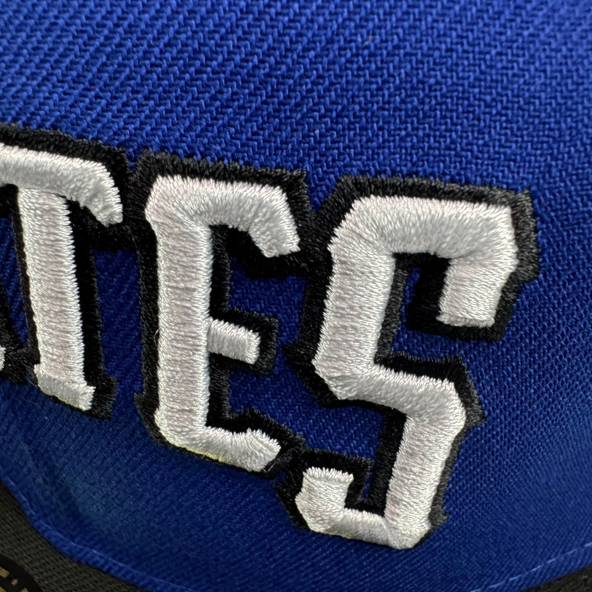 New Era 59FIFTY Pittsburg Pirates Fitted 7 3/8 - ExclusiveCrowns