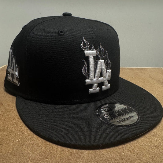 New Era 9 FIFTY Los Angeles Dodgers Flame Logo Snapback Adjustable - ExclusiveCrowns