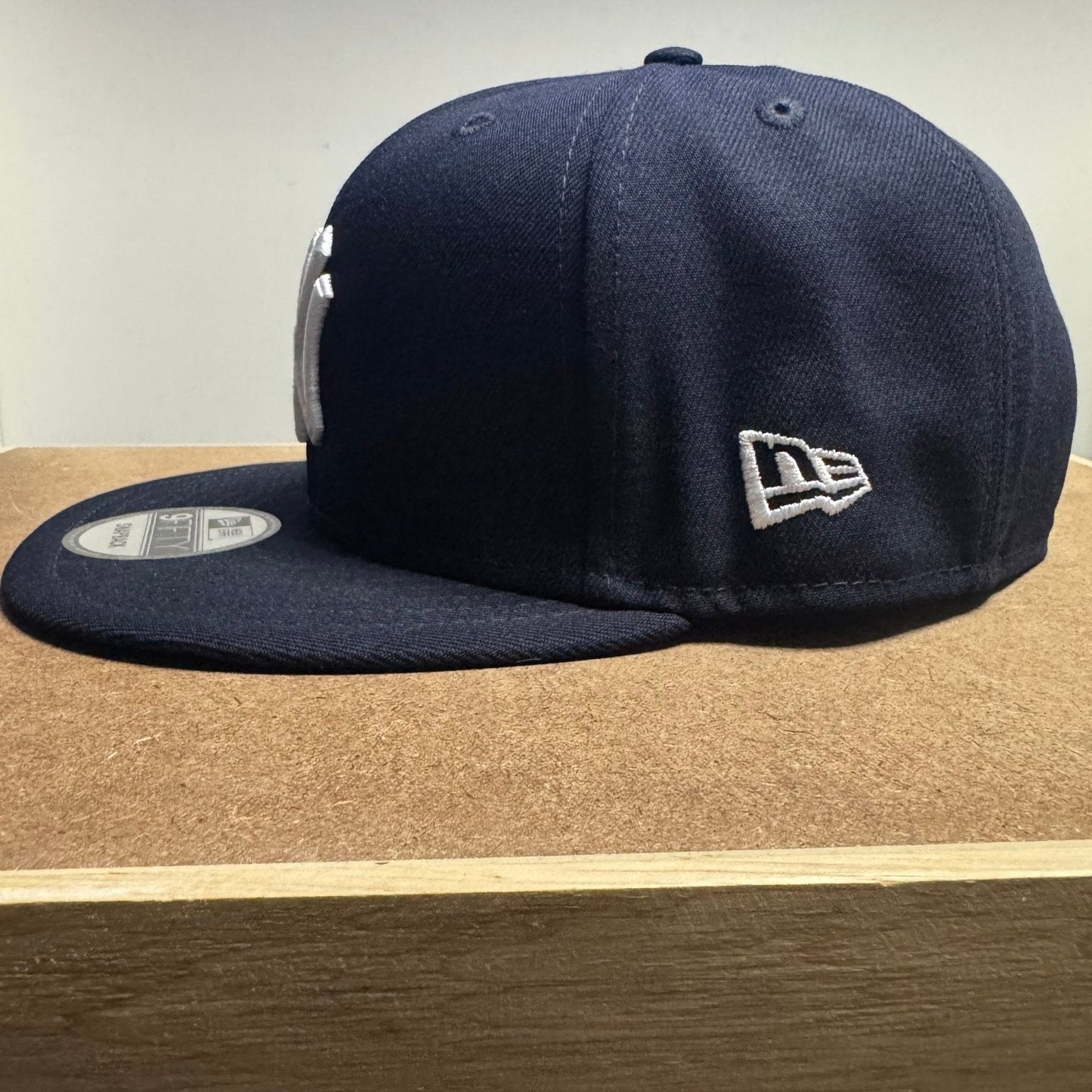 New Era 9FIFTY New York Yankees Adjustable - ExclusiveCrowns