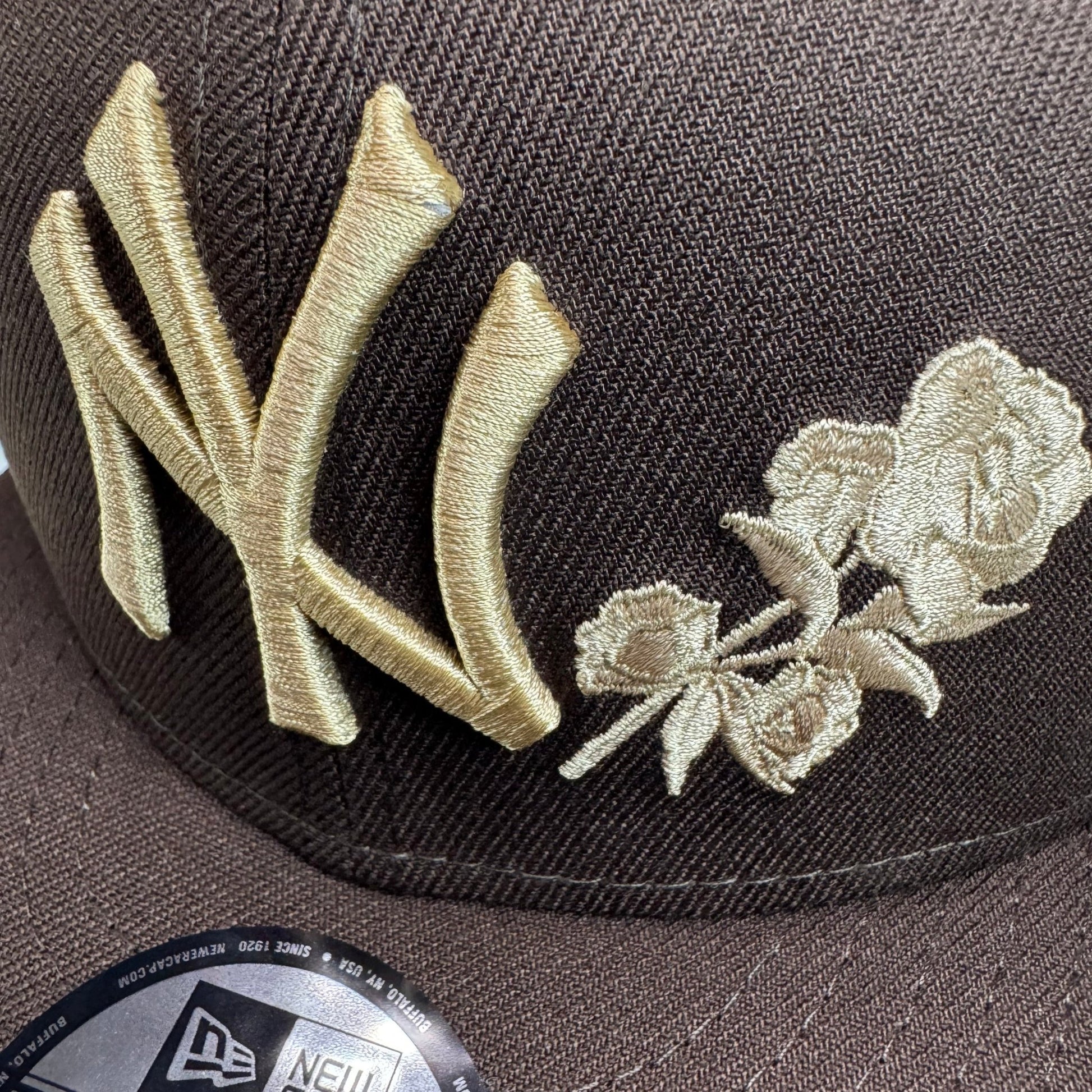 New Era 9Fifty New York Yankees Adjustable Snapback - ExclusiveCrowns