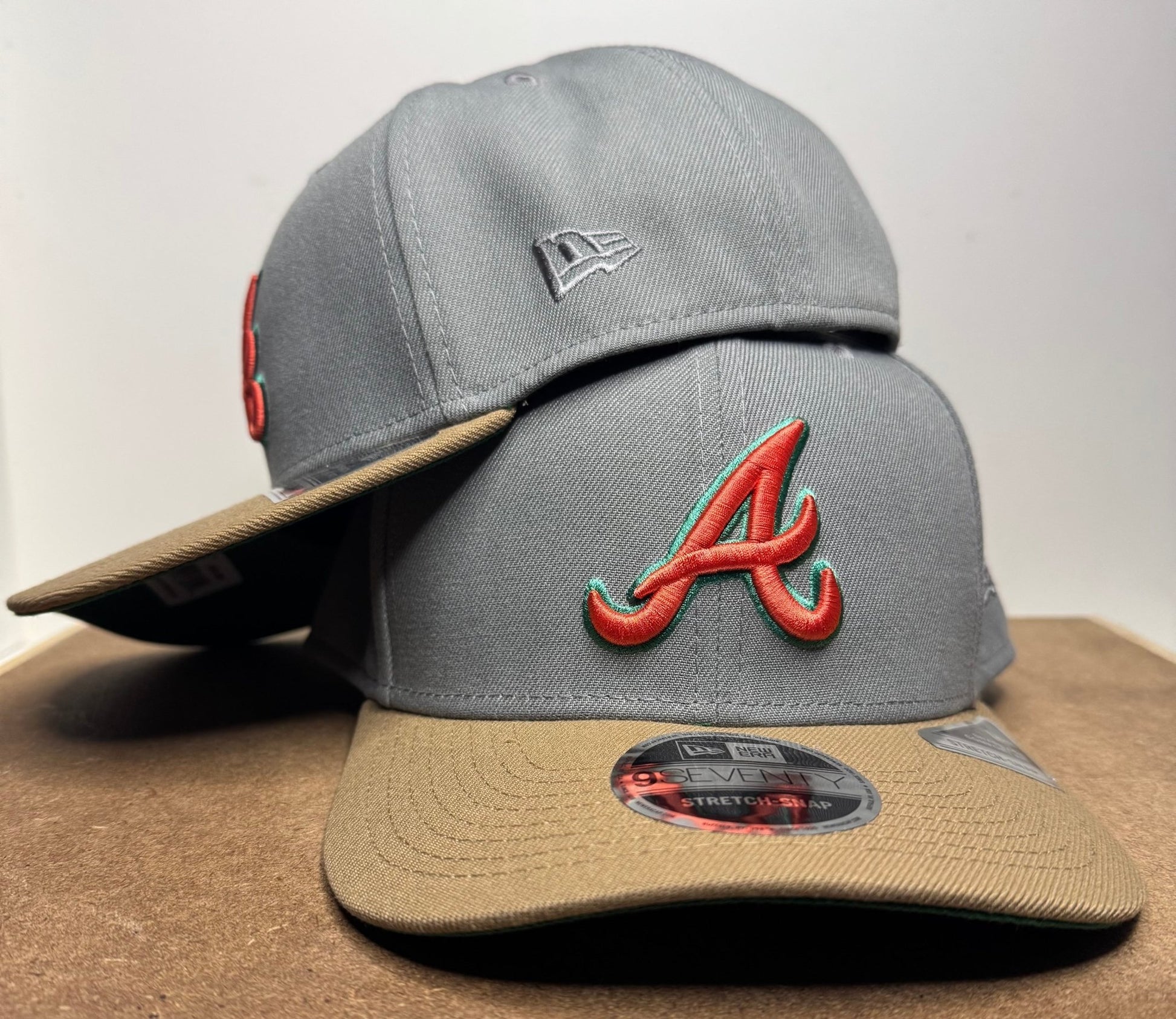 New Era 9Seventy Maxed Out Atlanta Braves Stretch - Snapback Hat - ExclusiveCrowns