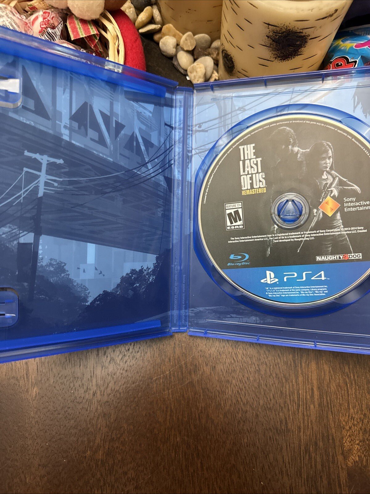 The Last of Us Remastered PS4 PlayStation 4 - ExclusiveCrowns